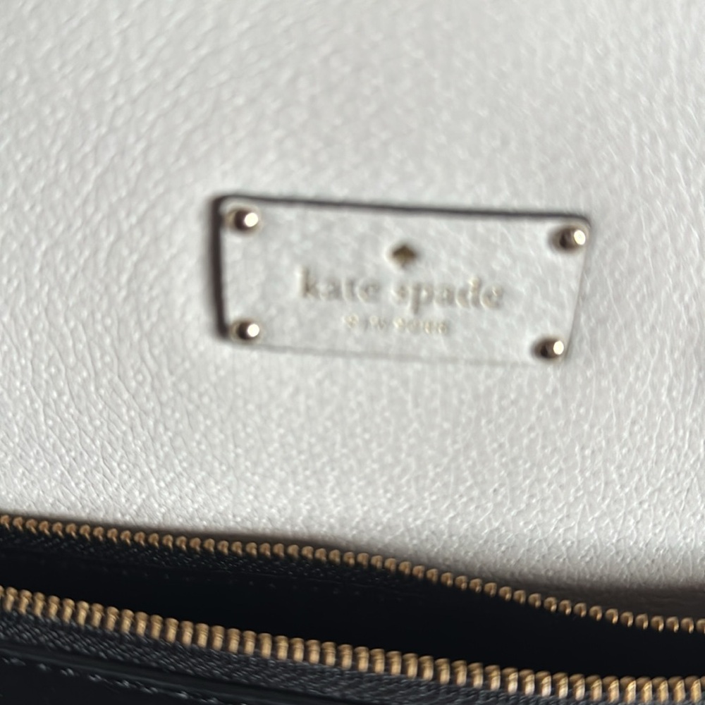 Bag - Picture 2 of 6